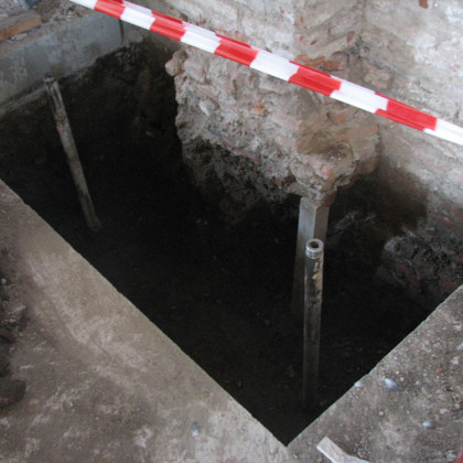 Castello Estense – Arquà Polesine – micropali sotto pilastro