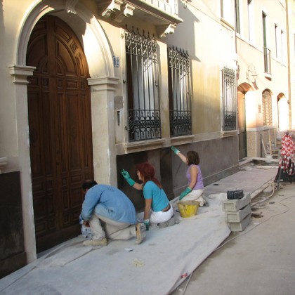 Palazzo Campo – Rovigo – pulitura basamento in pietra di facciata